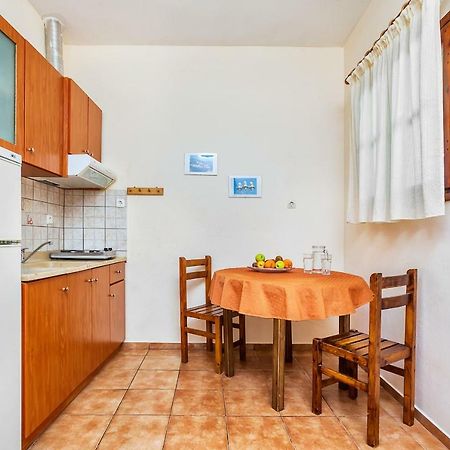 Xenios Loutra Village Karnagio Екстер'єр фото