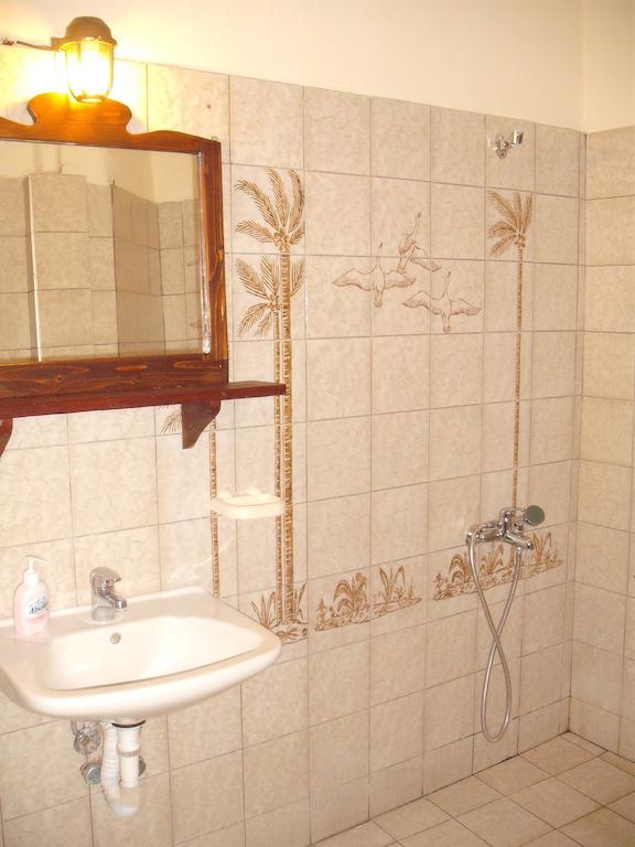 Xenios Loutra Village Karnagio Номер фото