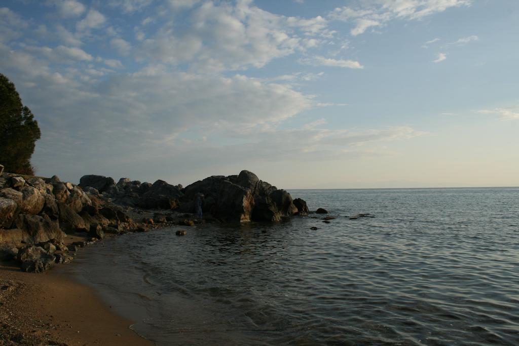 Xenios Loutra Village Karnagio Екстер'єр фото