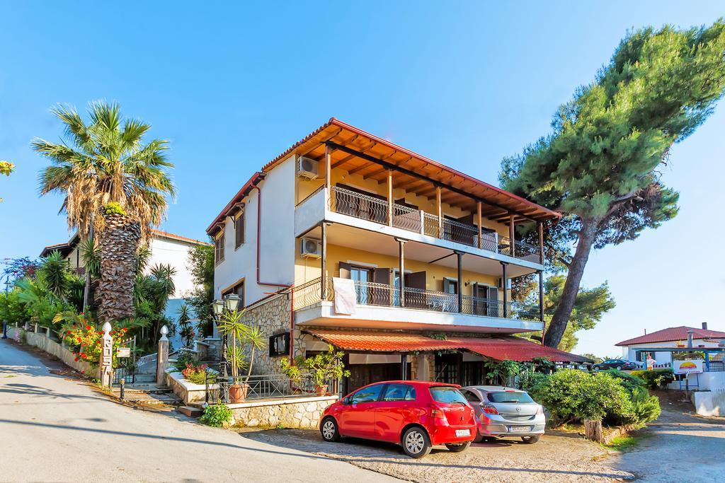 Xenios Loutra Village Karnagio Екстер'єр фото