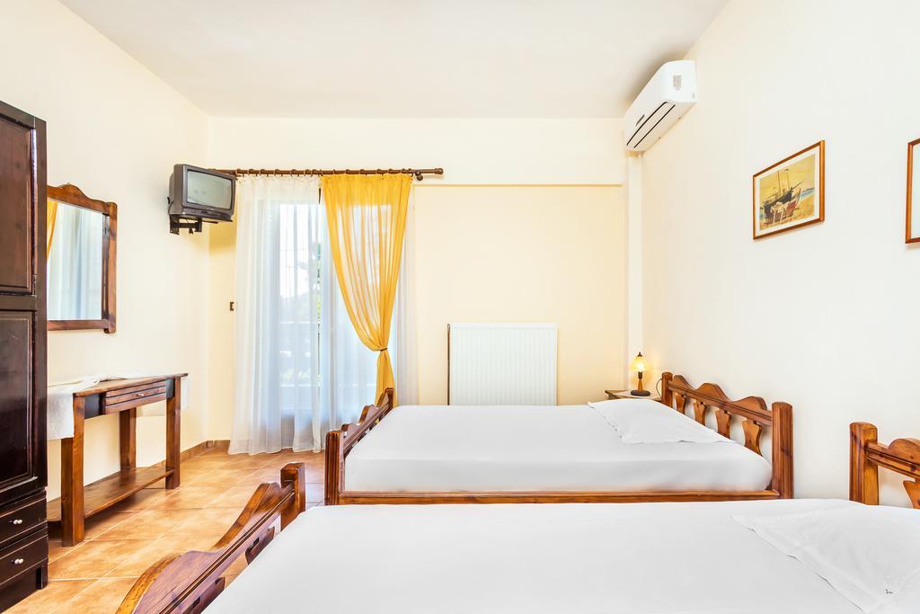 Xenios Loutra Village Karnagio Екстер'єр фото